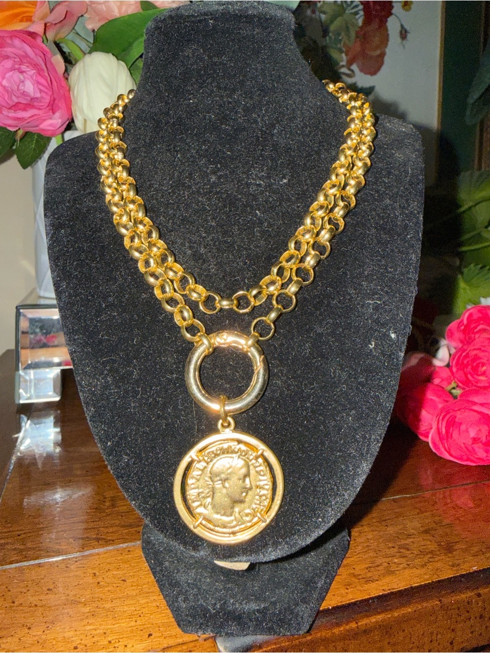 Gold-Tone Pendant Chain Necklace - Women Jewelry